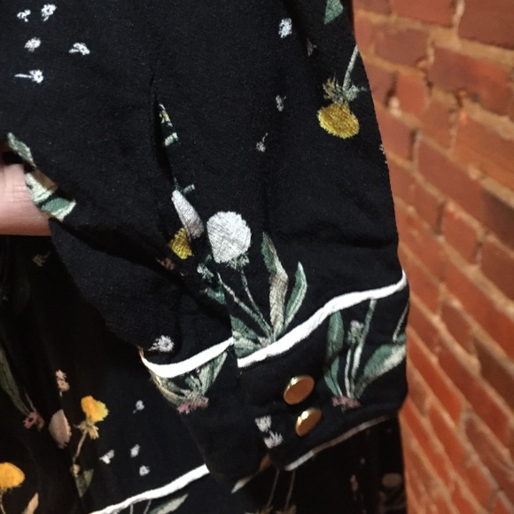 Dandelion print dress w/ pussy bow - Picture 7 of 9